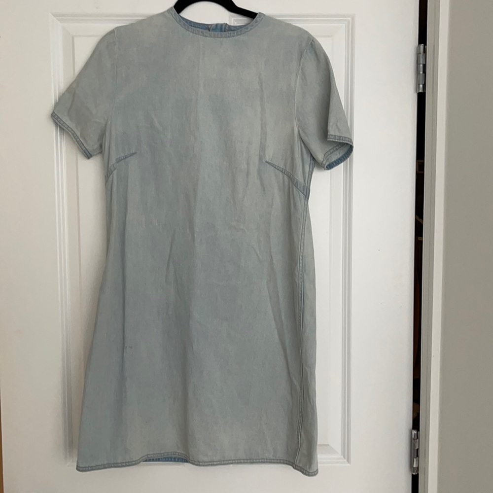 Jean dress with keyhole back